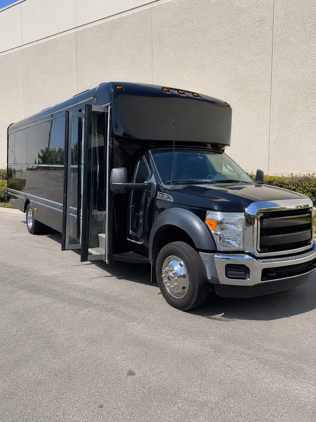 brewery and winery crawl buses around the edmond metro