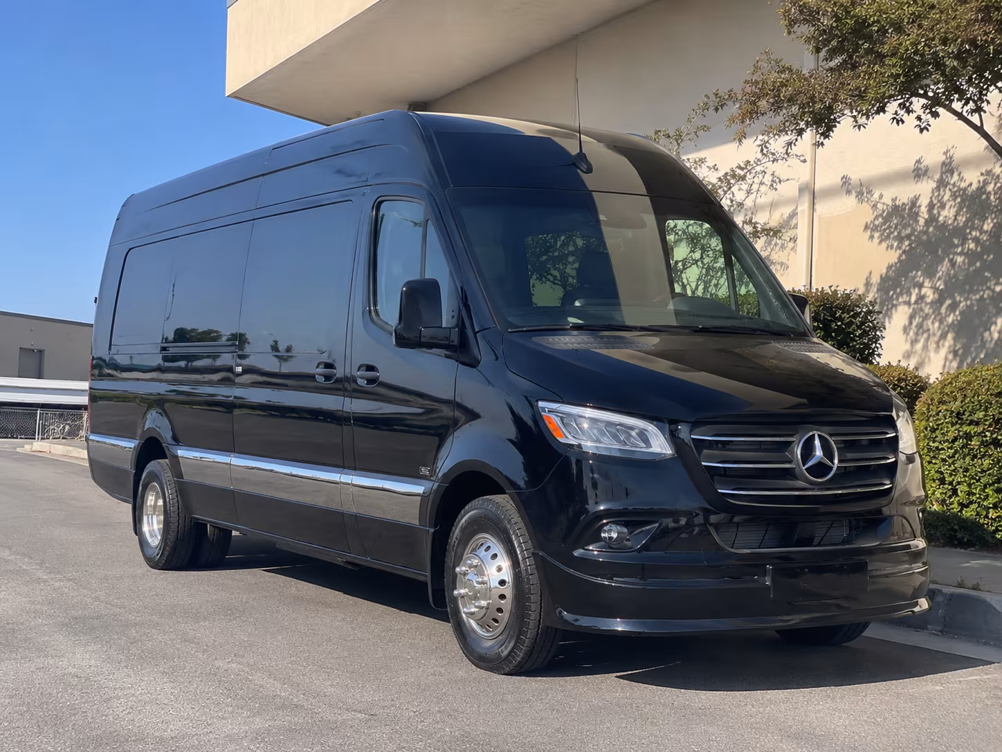 bus rental options for edmond trips